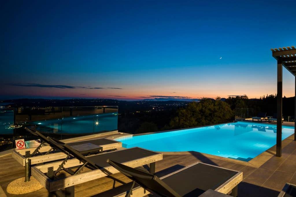 New Villa Blue With Private Pool At Trapezaki Livathos  Zewnętrze zdjęcie