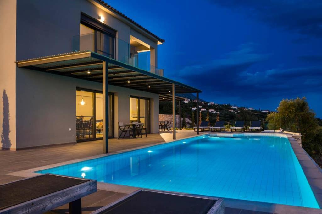 New Villa Blue With Private Pool At Trapezaki Livathos  Zewnętrze zdjęcie
