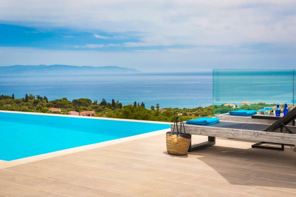 New Villa Blue With Private Pool At Trapezaki Livathos  Zewnętrze zdjęcie