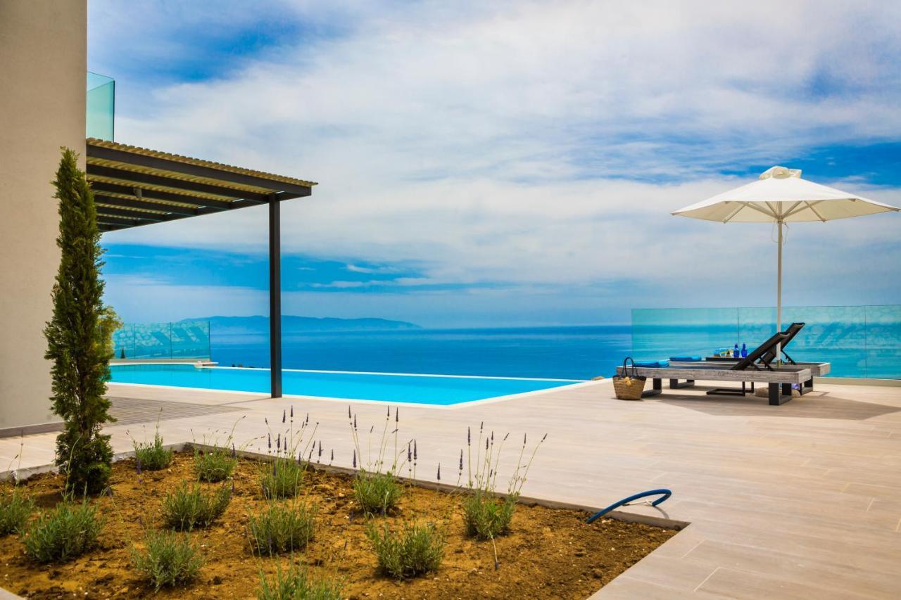 New Villa Blue With Private Pool At Trapezaki Livathos  Zewnętrze zdjęcie