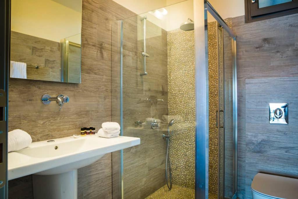 New Villa Blue With Private Pool At Trapezaki Livathos  Zewnętrze zdjęcie
